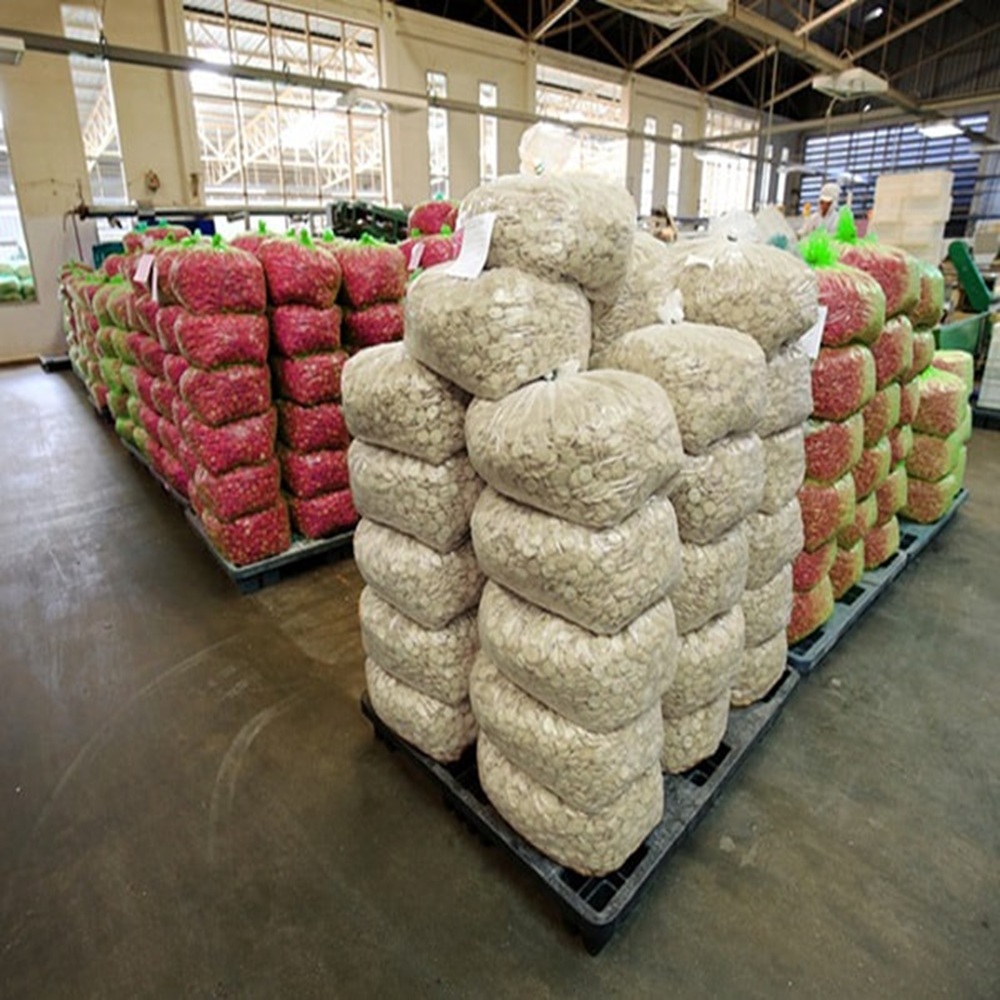 پالت پلاستیکی در غرفه داری